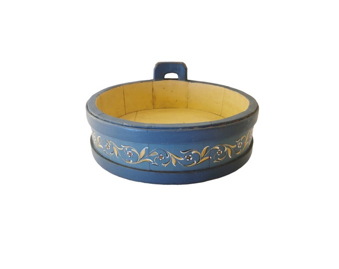 Norwegian handmade milking ring - Scandinavian Folk Art