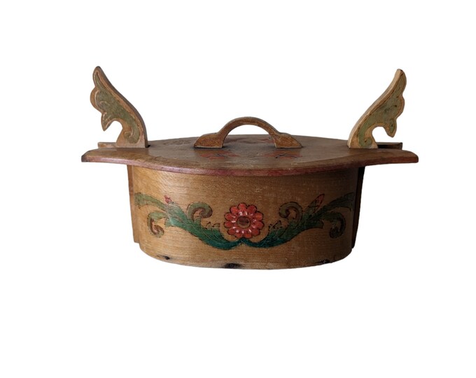 Vintage Norwegian Bentwood handmade Tine Box with Nordic pattern Rose painted, Great Patina, Scandinavian Folk Art, wooden tine, jewelry box