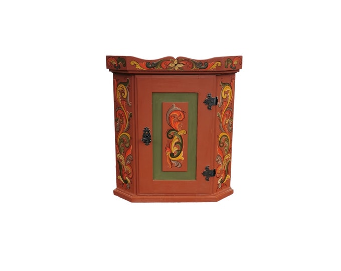 Handpainted Corner Cabinet 1970s | Rosemaling Rose Pattern | Nordic Art | Norwegian Craftmanship | Unique