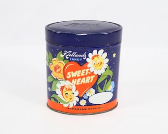 Vintage Kiellands Candy “Sweetheart” Tin Box from 1940 – Nordic Floral Heart Design, Retro Collectible Storage, Scandinavian Gift Decor