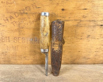 Norwegian Knife with Custom Nordic Details 1920s - Ideal Gift for Hunters and Fishermen!