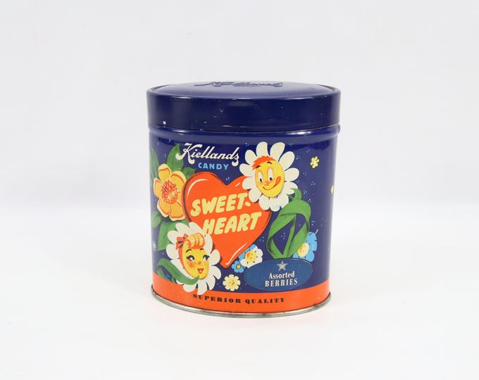 Vintage Kiellands Candy “Sweetheart” Tin Box from 1940 – Nordic Floral Heart Design, Retro Collectible Storage, Scandinavian Gift Decor