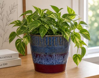 Hand-Carved Stoneware Planter – Small Ceramic Pot for Plants
