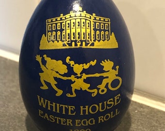 1995 White House Easter Egg Roll Bill and Hillary Clinton Historical Association