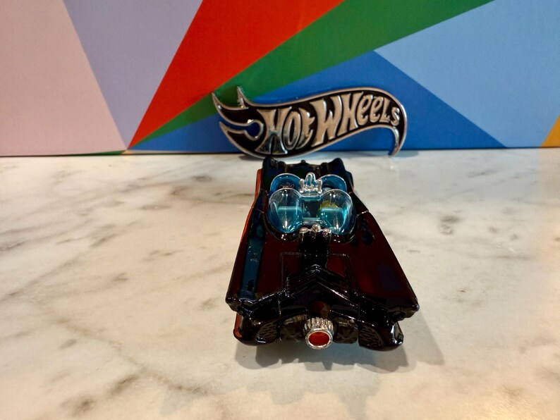 Hot Wheels Batmobile 2007 First Editions NO. 15/36 Customized W/figures ...