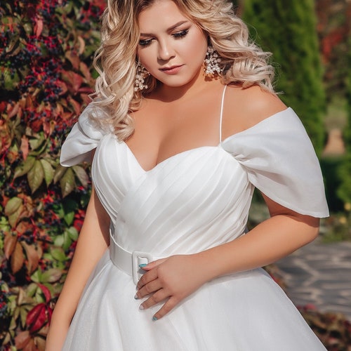Plus Size Organza Cute Off Shoulder Casual Knee Length Wedding Dress main image 1