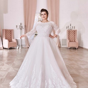 Plus size tulle bridal gowns hot sale