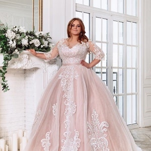 Gorgeous Plus Size wedding dress, ALL SIZES, beautiful lace and tulle bridal dress for curvy brides, plus size bridal dress with sleeves