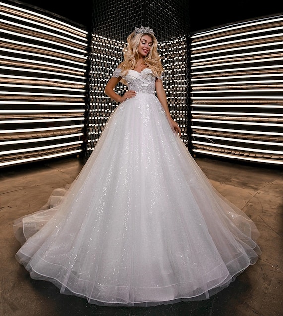 Sparkly Wedding Dress, Tiered Wedding Dress, Princess Wedding Dress, Drop  Waist Bridal Gown, Glam Wedding Dress With Hand Beaded Corset - Etsy