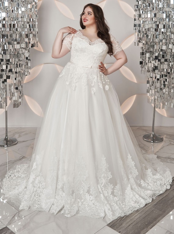 Vestido de novia de talla grande para novias con curvas - Etsy México Vestido de novia de talla grande para novias con curvas - Etsy México