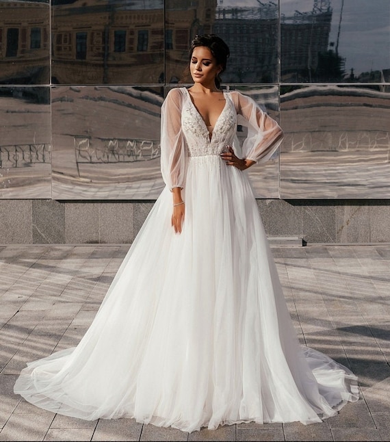 tulle wedding dress with sleeves