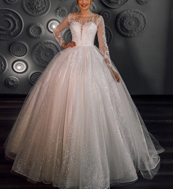 Luxury Lace Ball Gown Shoulder Princess Bridal Dress Gown – Essish
