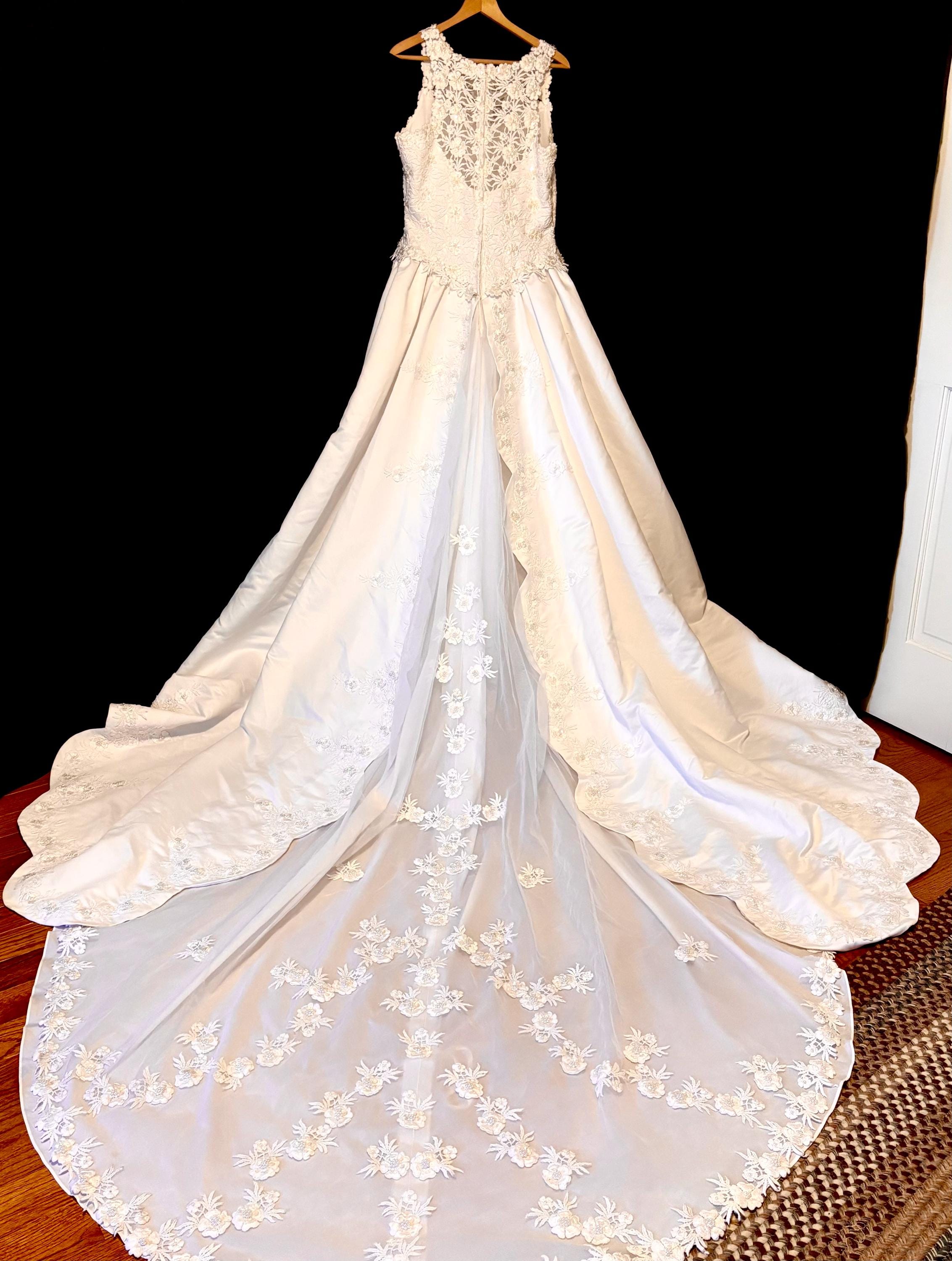 beach garden wedding dresses Sparkly A-line Scoop Neck Spaghetti Straps Beach Wedding Dresses, MW1038