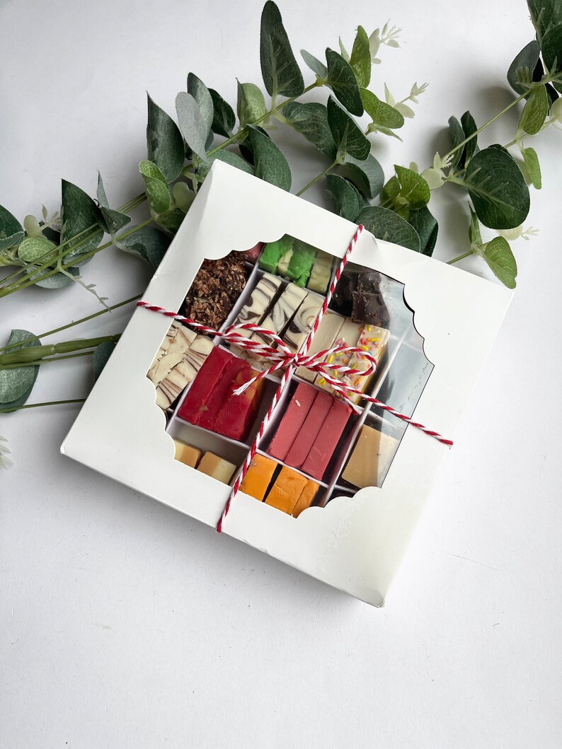 Flavoured Fudge Box - Selection Box - Sweet Treats - Thank You Gifts - Birthday Treats - Gifts For Dad - Birthday Gifts -Father's Day Gift
