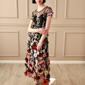 A Floral embroidery gown