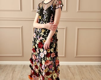 A Floral embroidery gown