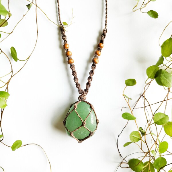 Green Aventurine Macrame Crystal Necklace with Wood Beads