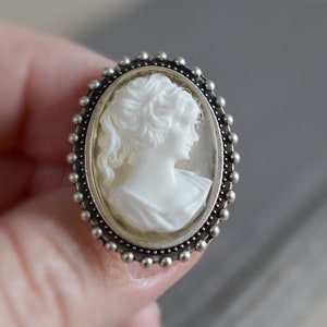Cameo ring, Vintage cameo ring, Antique silver woman pony tail girl ring, Victorian style jewelry, Adjustable ring, Gift for her