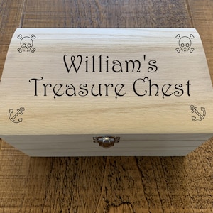 Caja de madera personalizada para recuerdos, cofre del tesoro pirata para niños, caja de recuerdos coleccionable con baratijas.