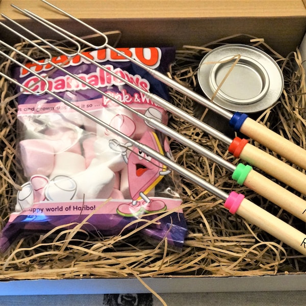 Personalised Marshmallow Roasting Kit. Engraved Telescopic S'more Sticks + Marshmallows + Reusable Burner Fuel Gel Tin + Presentation Box