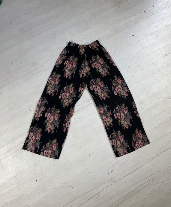 Vintage 1990s express Accordion Crepe 