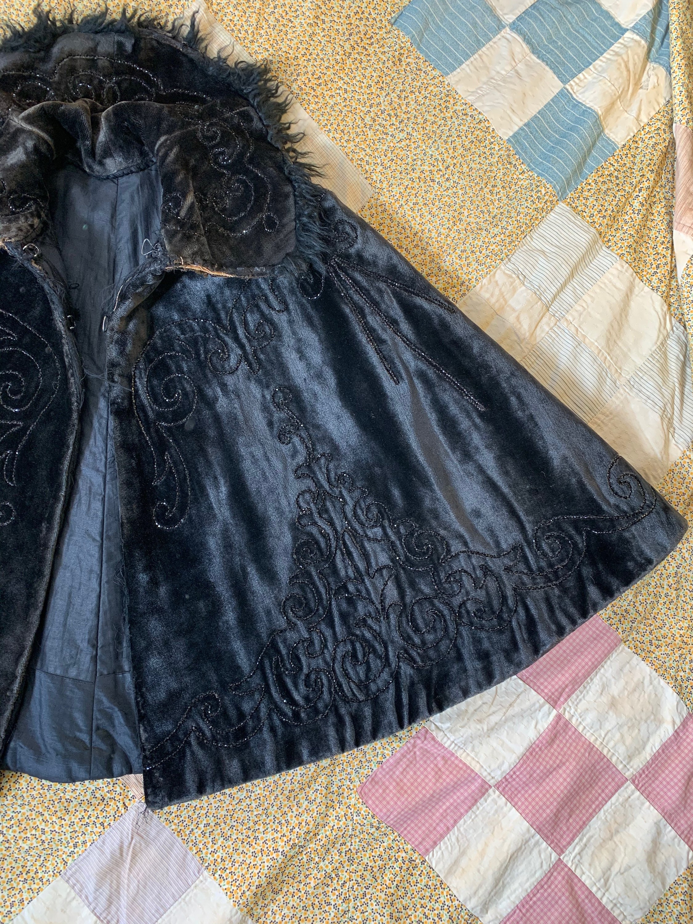 Vintage 1920s Thick Velvet Art Deco Cape | Etsy