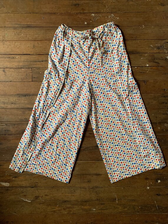 1940s - 1950s Wrap Closure Super Wide Leg Feedsack