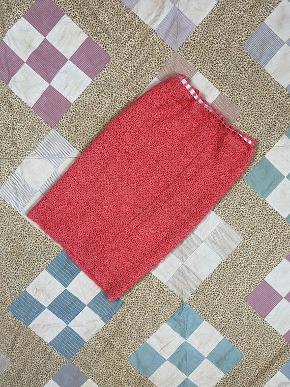 Vintage 1960s Salmon Pink Hand Knit Cashmere Blend