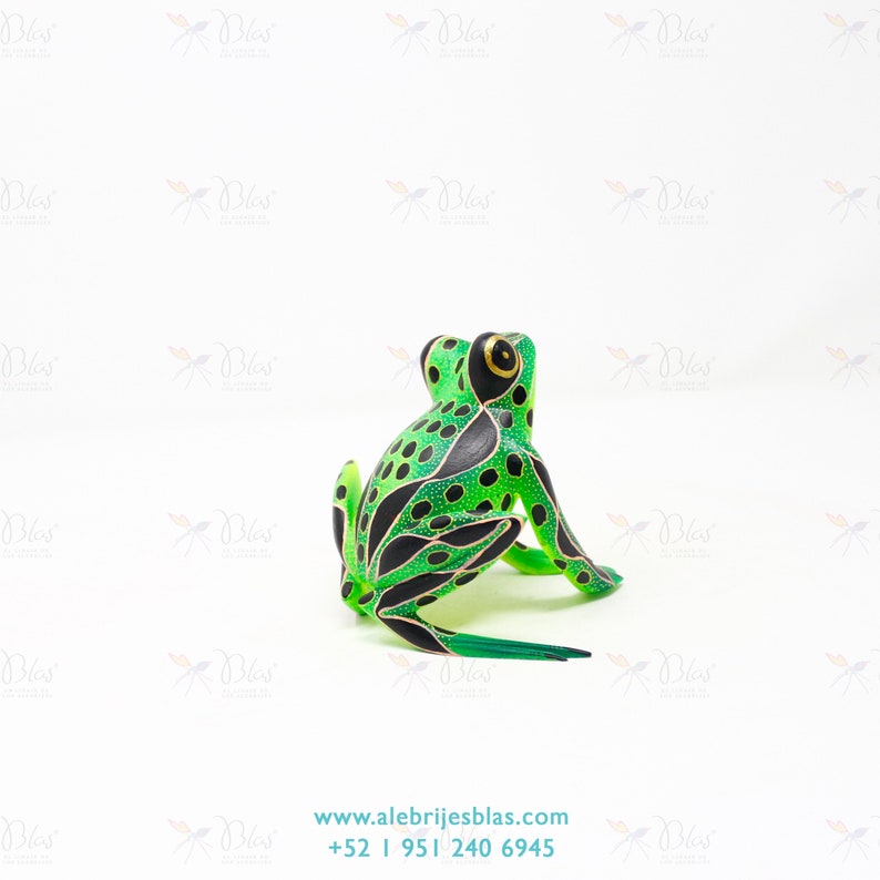 Talla de Madera Artesanal Alebrije Rana Sentada IV