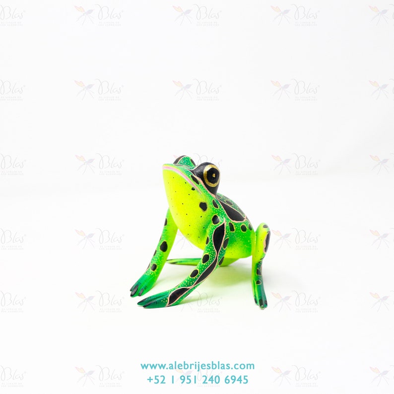 Talla de Madera Artesanal Alebrije Rana Sentada IV