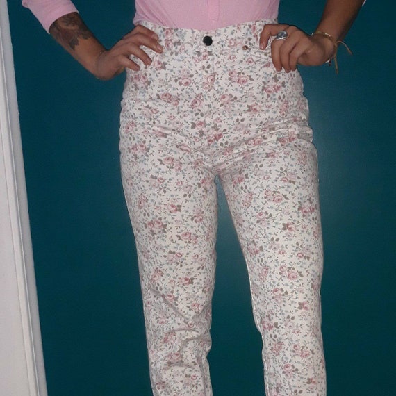 Vintage Floral Highwaisted Jeans
