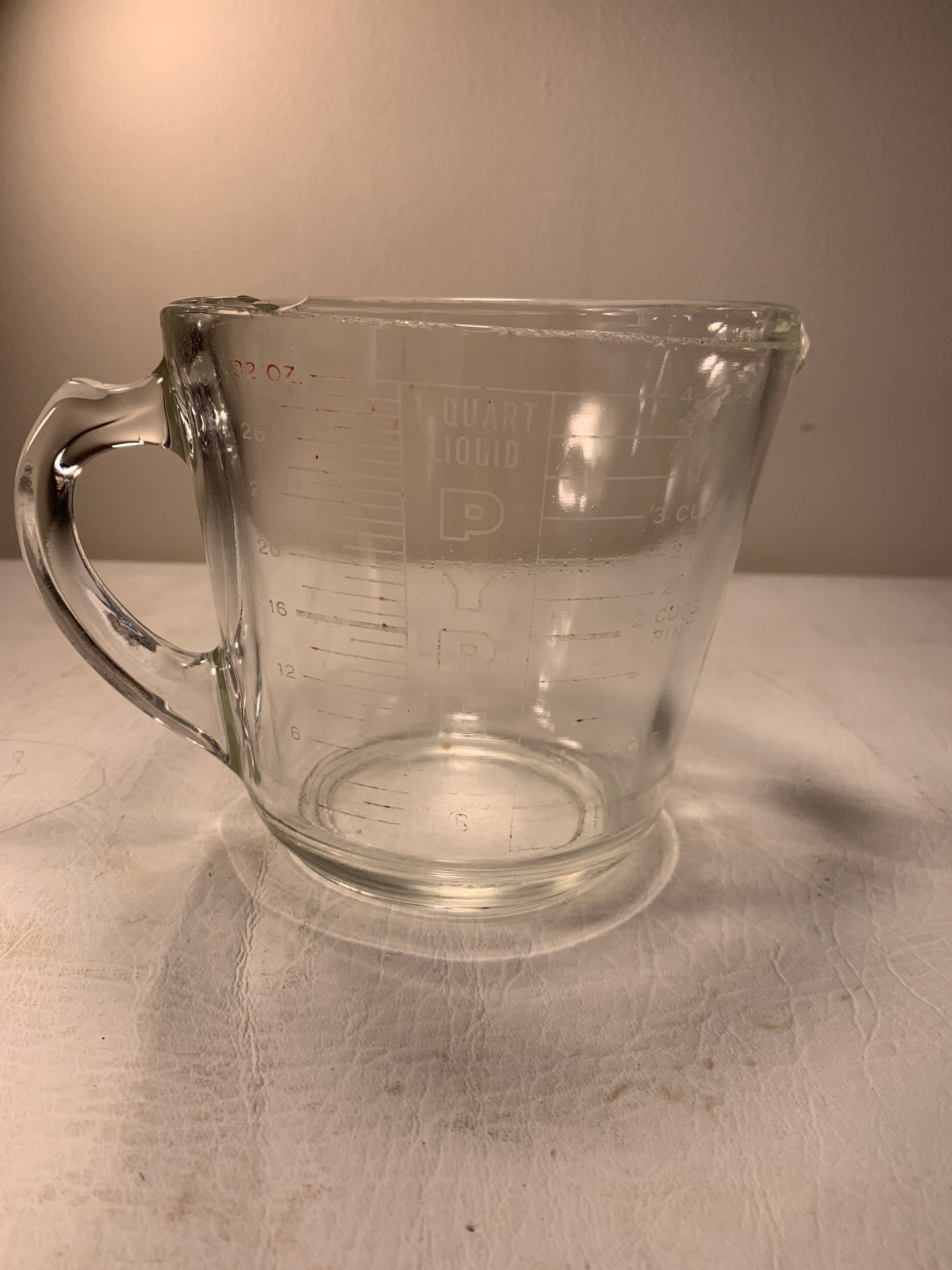 Vintage Heat Proof Glass 1 Pint Liquid Glass Measuring 2 Cup With D Handle  and Red Letters, Heat Proof Vintage Measuring Cup 