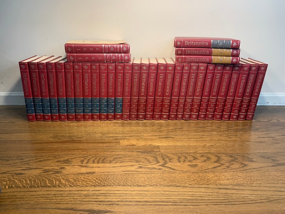 Encyclopaedia Britannica 15th Edition (1986) — Complete 34‑book