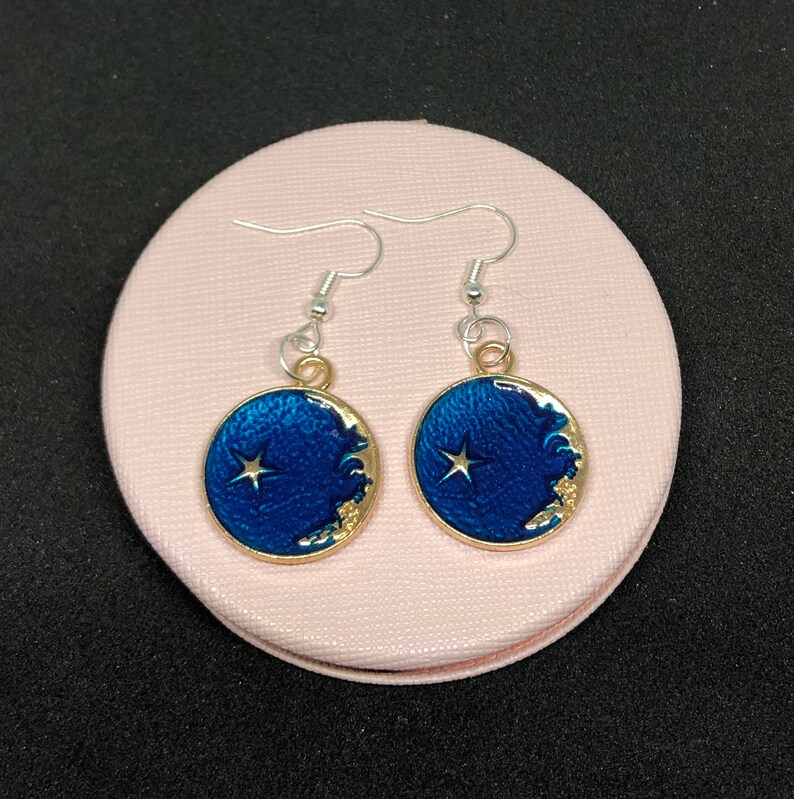 Blue moon /& star earrings