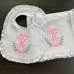 Girl bib and burp cloth set, Baby girl gift set, Embroidered bib and burp cloth, monogrammed set, Baby gift, Baby shower gift