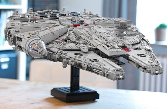 millennium falcon block set