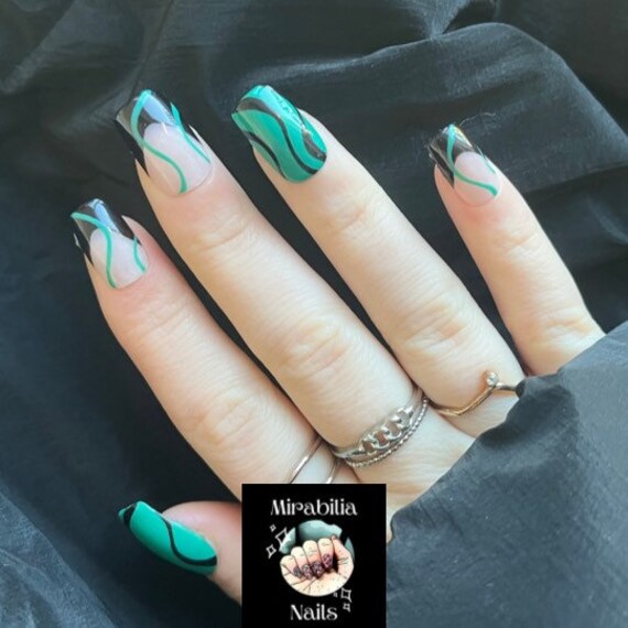 nail designs green and black