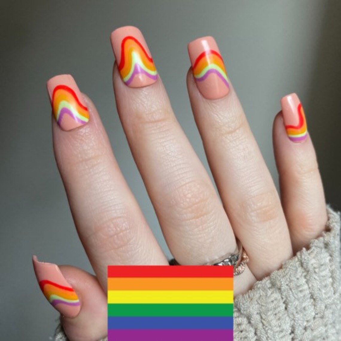 Bandera del Orgullo Press On Nails / Charity Nails / Pride Month Nails