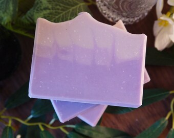 French Lilac Soap - Vegan Handmade Soap Bar, Floral Scented Bath Soap, Artisan Soap Gifts for Her, Cocoa Shea Butter Soap Palm Free Homemade