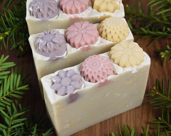 Wildflower Meadow Soap - Light Floral Scent, Palm Free Vegan Cold Process Handmade Clay Soap Bar, Spa Gifts Olive Oil Cocoa Shea Butter