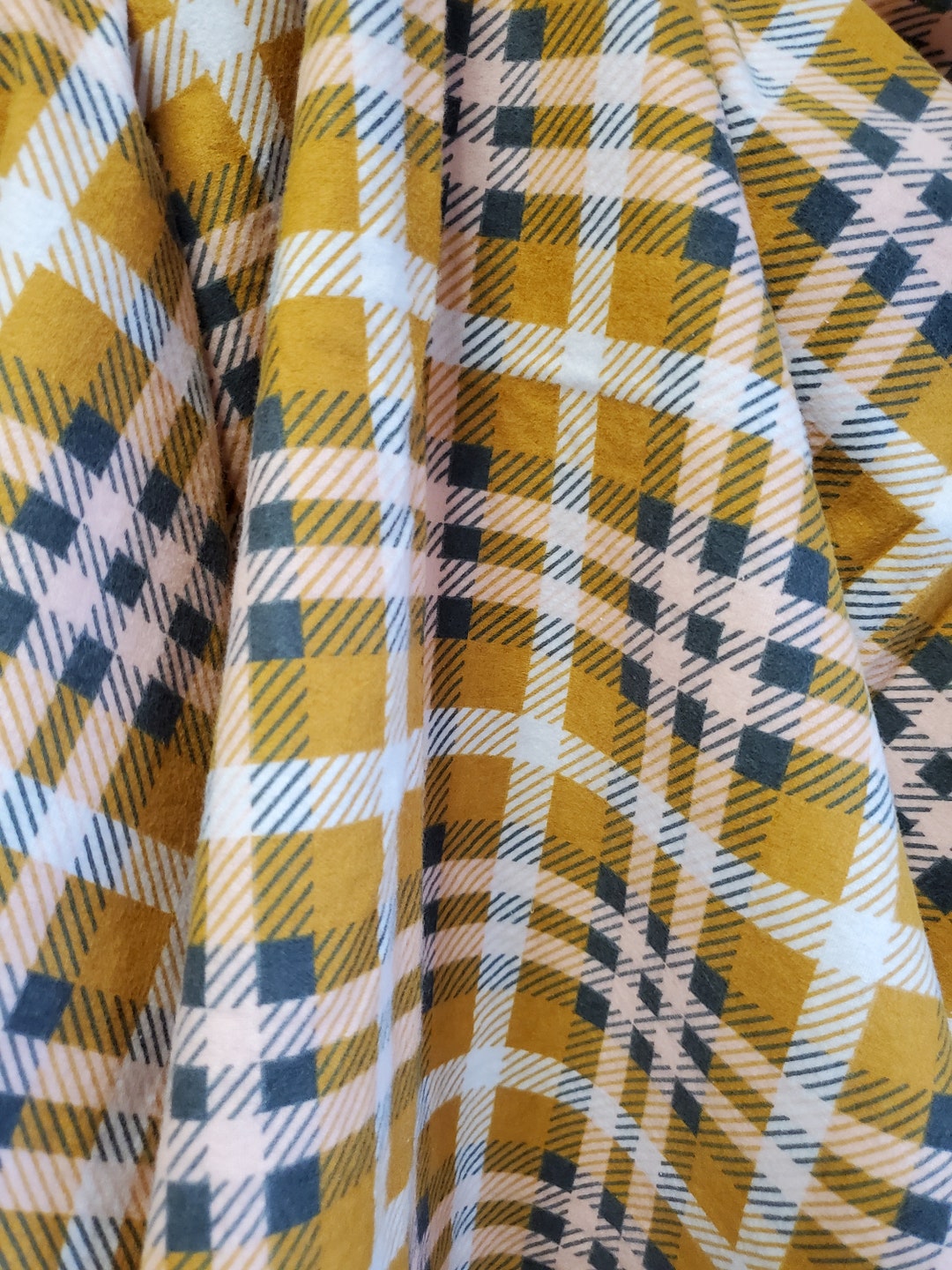 Plaid Receiving Blanket / Plaid Blanket / Plaid Swaddle / Plaid Baby