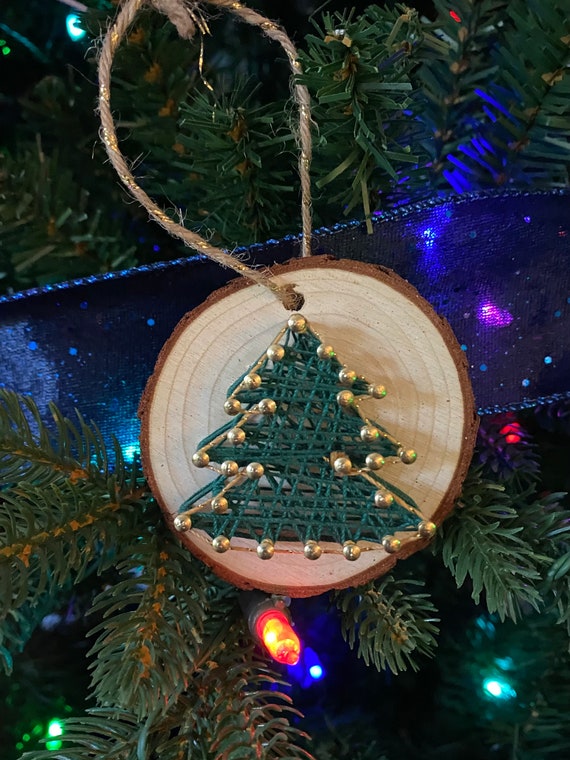 Round Wood String Art Ornament // Christmas Tree Wood Slice Ornament 