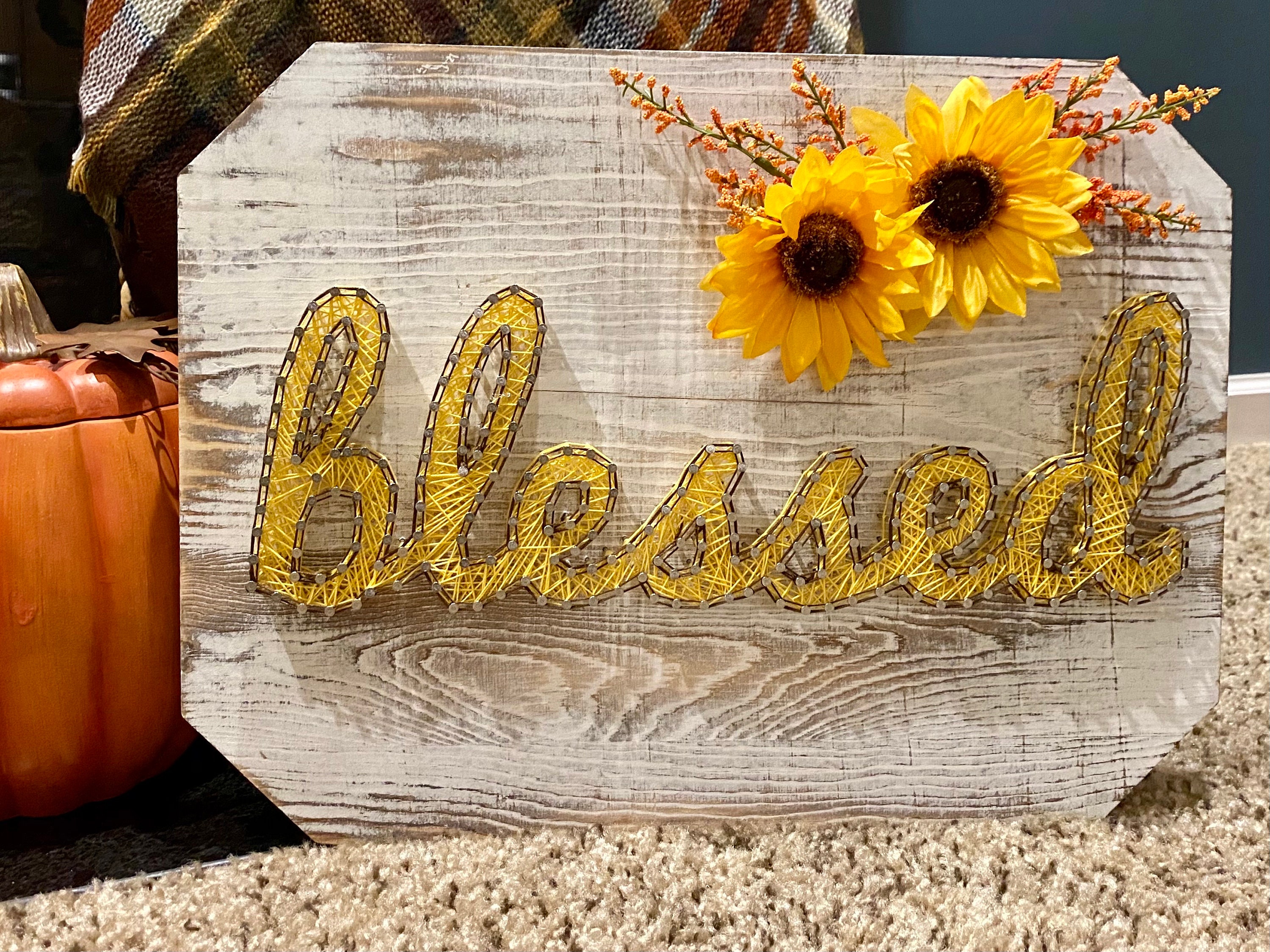 Gesegnete Zeichen String Kunst mit Herbst faux Blumen | Etsy