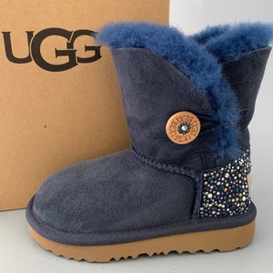 UGG Bailey Button II  Suede boots Embellished with Swarovski Crystals~Toddler size7 Style #1017400T NAVY