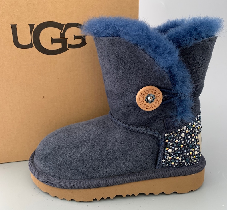 ugg bailey button navy
