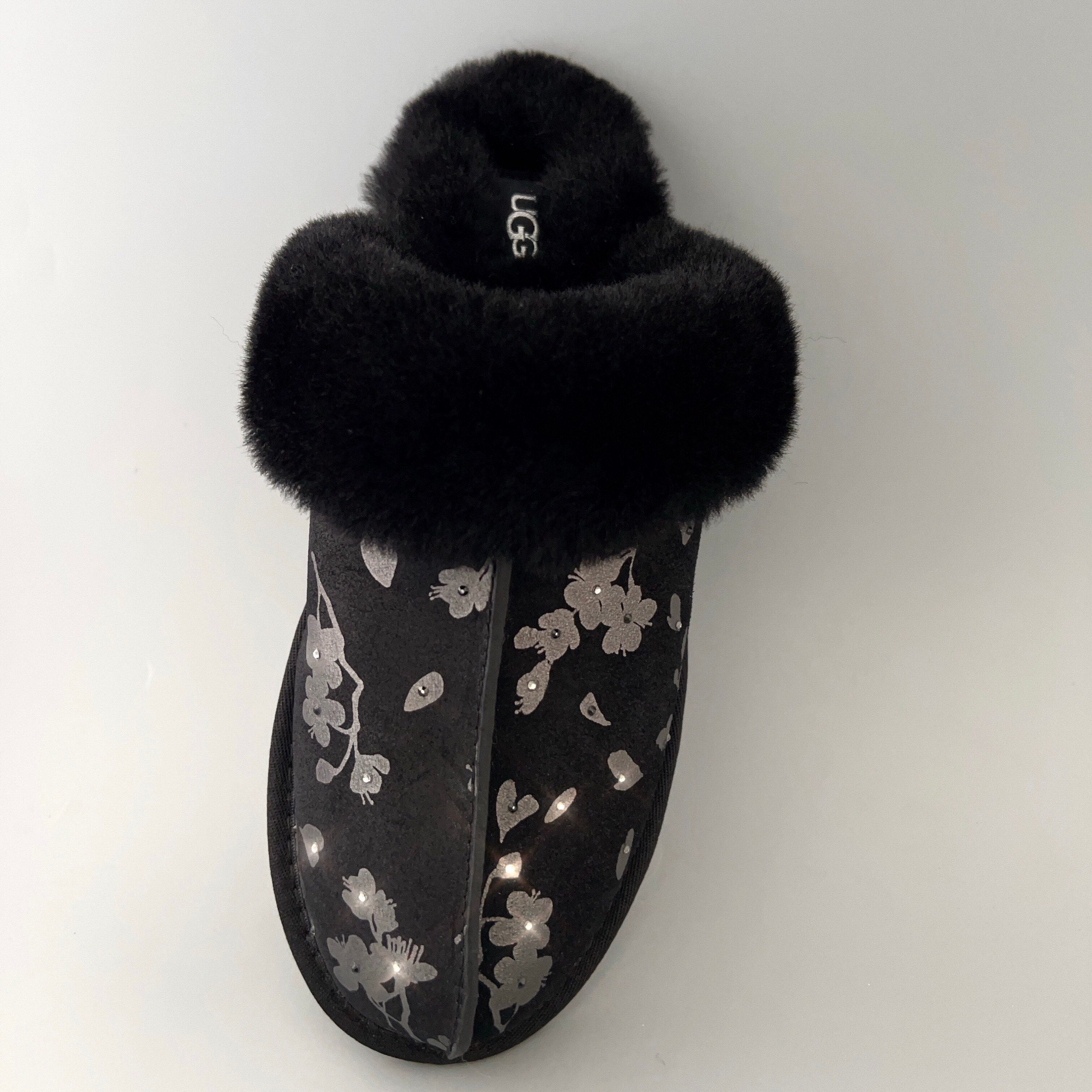 Ugg Scuffette II Floral Foil Slippers Embellished with Beautiful Swarovski Crystals Rhinestones Size 8 Birthday Gift