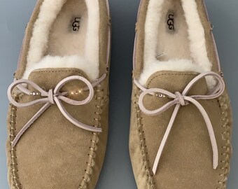 UGG Australia DAKOTA Indoor/outdoor Swarovski Crystal UGG Australia DAKOTA Indoor/outdoor Swarovski Crystal