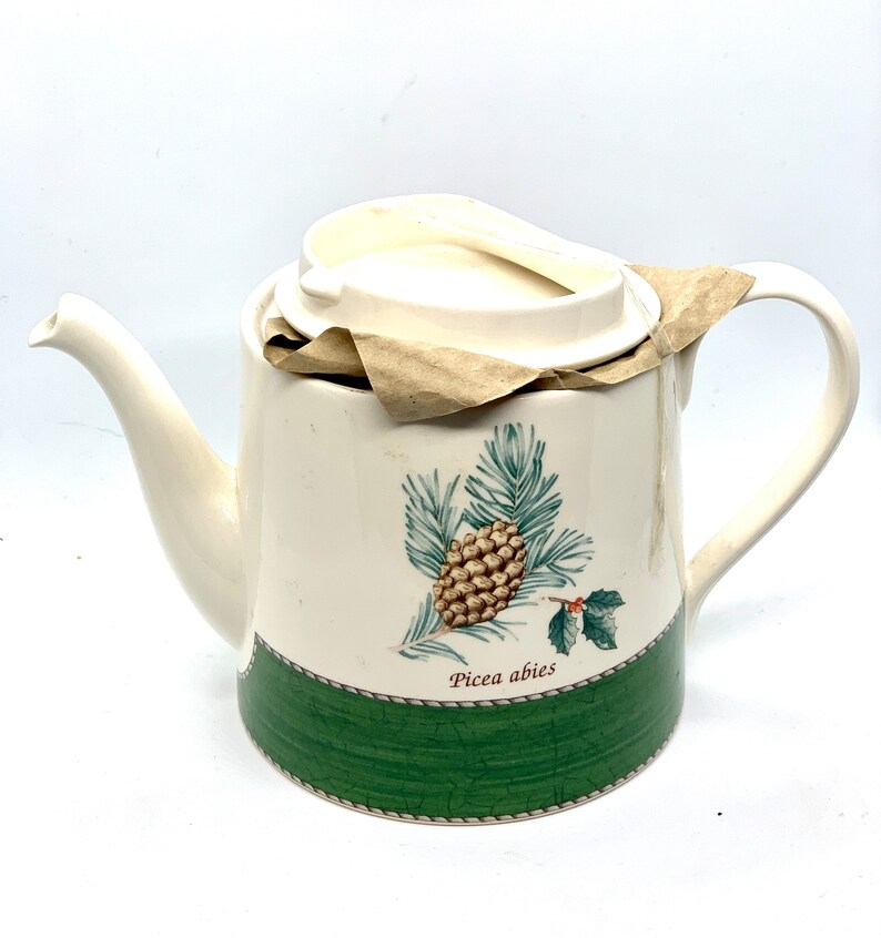 Vintage 1997 Wedgwood Sarah's Garden Christmas Teapot Etsy