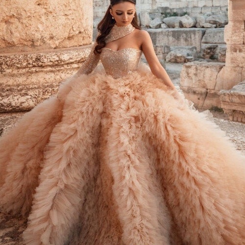dresses puffy bottom
