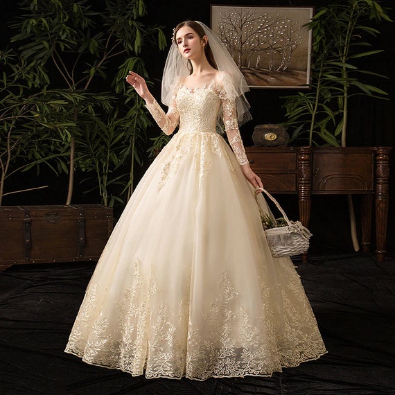 V Neck Long Sleeves High Low Lace Champagne Wedding Dresses With Train –  Shiny Party